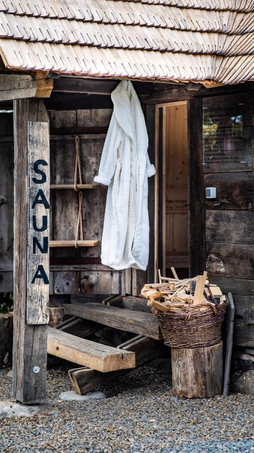 Iz De Maramures Rural Hotel (Adults Only) Surdesti  Ngoại thất bức ảnh